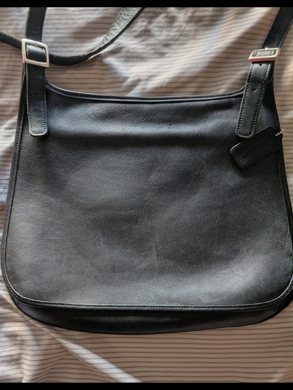 Coach Classic Black Leather Crossbody Bag - Excellent Condition - Picture 7 of 9